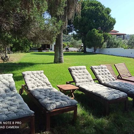 Seafront Villa Joan Nea Skioni Exterior foto