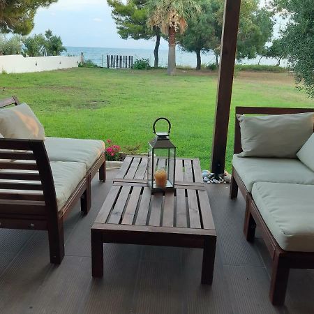 Seafront Villa Joan Nea Skioni Exterior foto